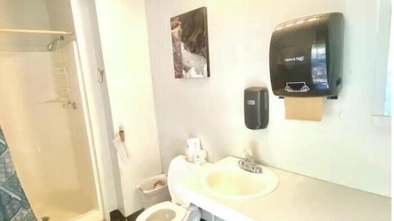 Photo of Bathroom in Shoup