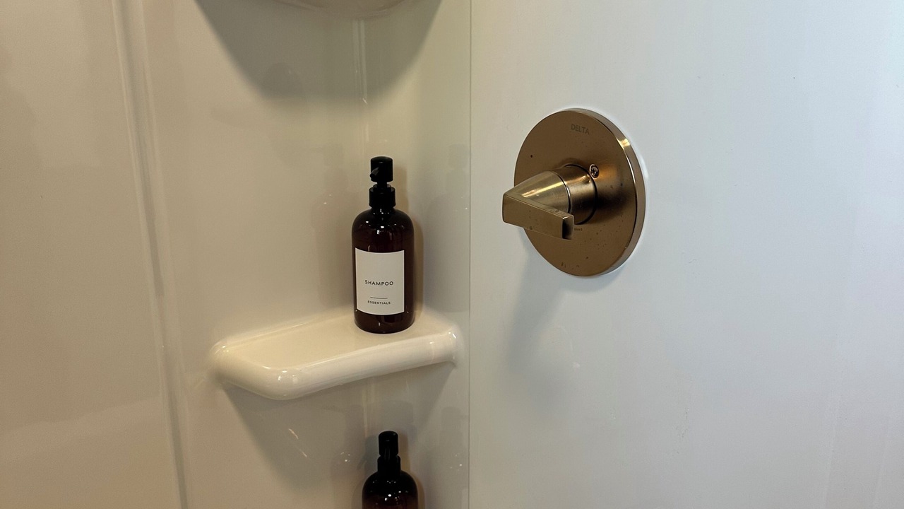 Photo of Bathroom in Xenia