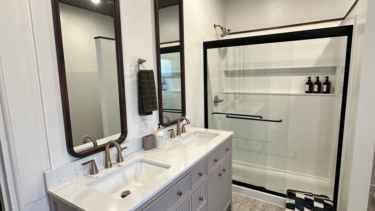 Photo of Bathroom in Xenia