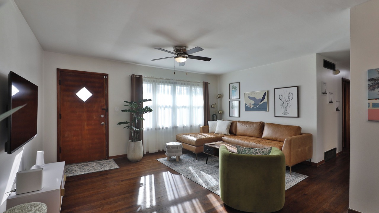 Photo of Livingroom in Central Clintonville