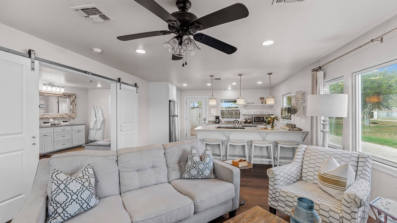 Photo of Livingroom in Fredericksburg