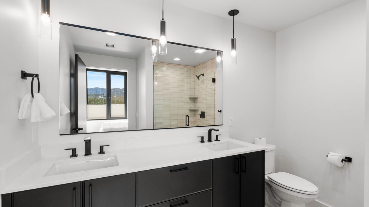 Photo of Bathroom in Big Sky