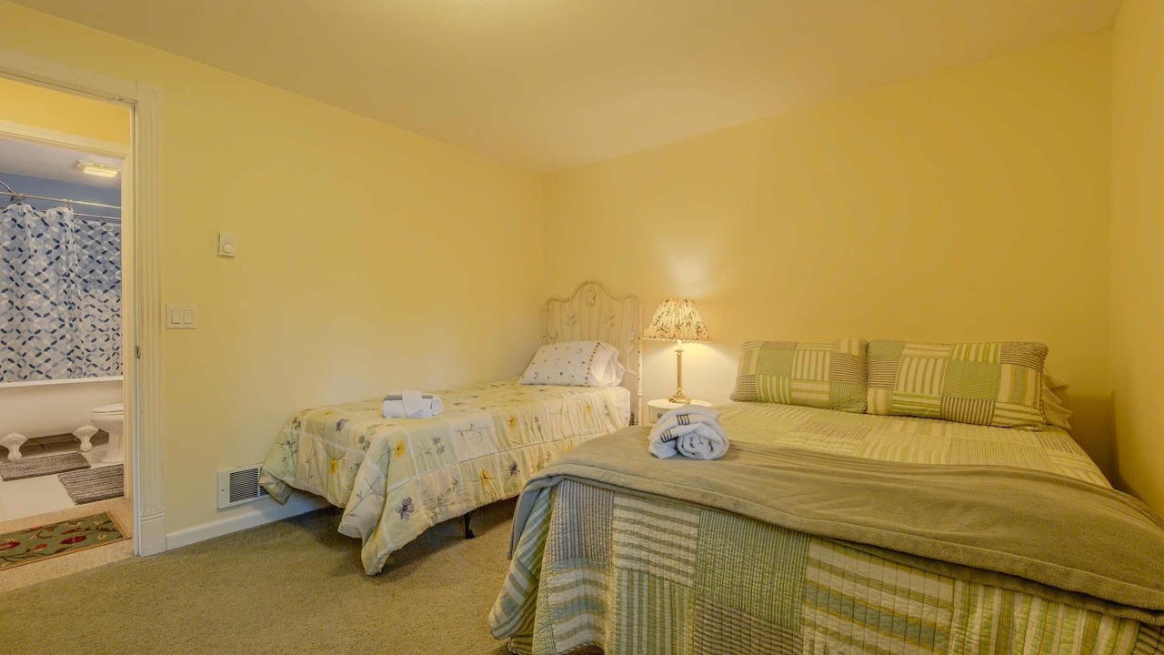 Photo of Bedroom in Eureka