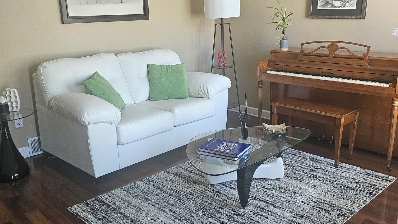 Photo of Livingroom in Urbandale