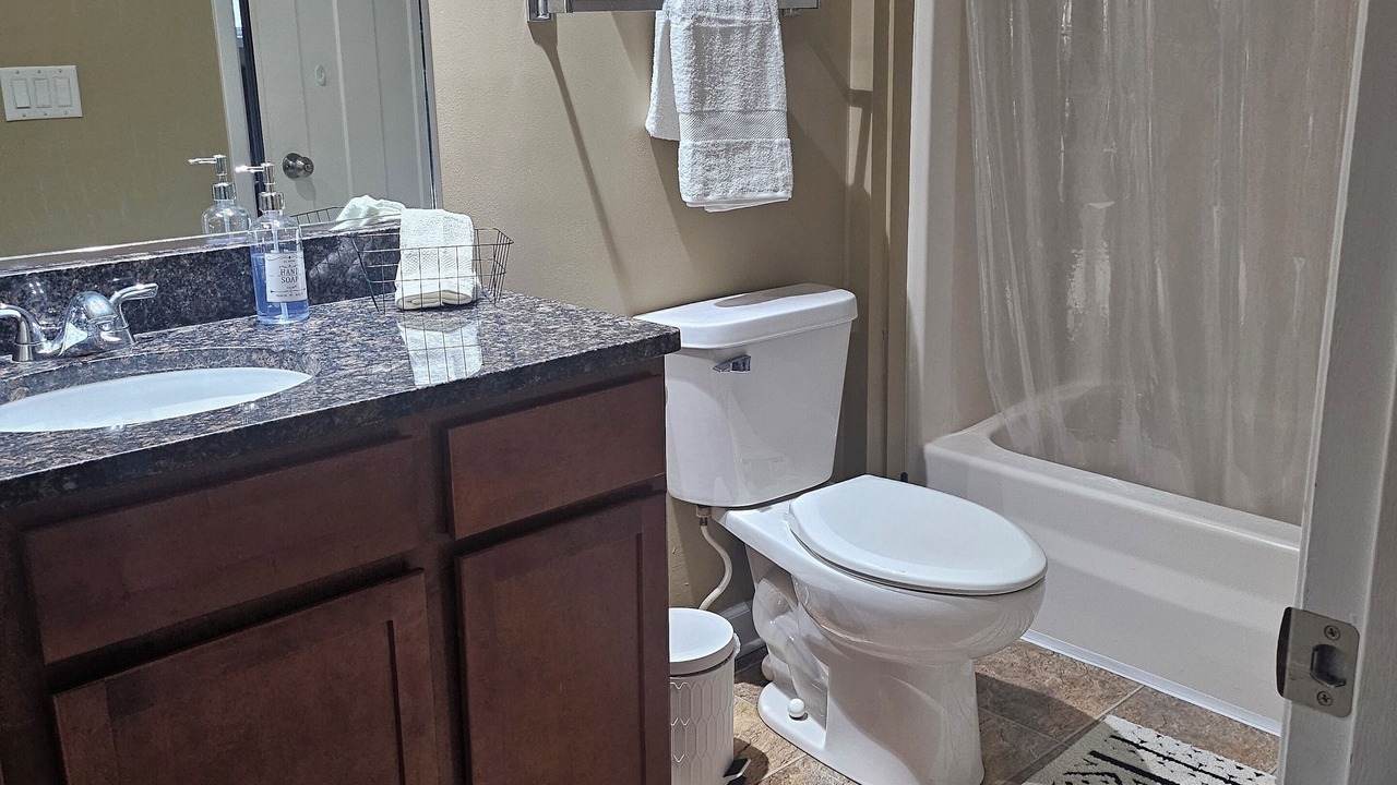 Photo of Bathroom in Urbandale