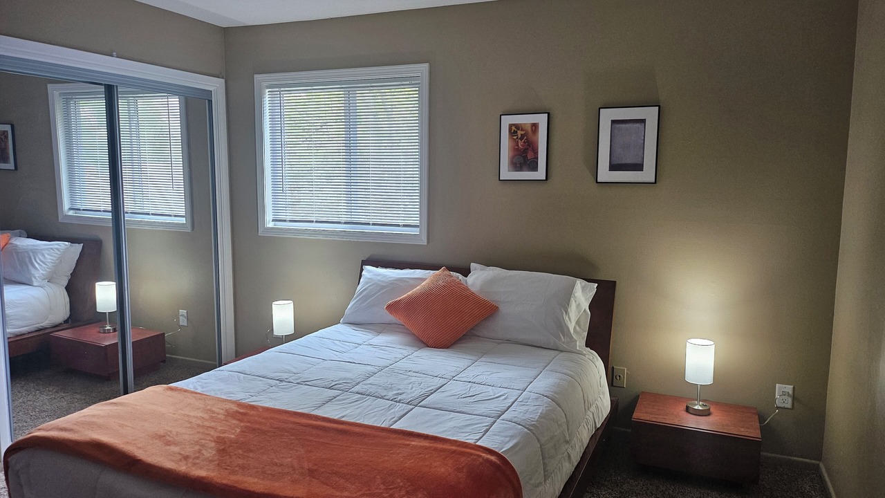 Photo of Bedroom in Urbandale