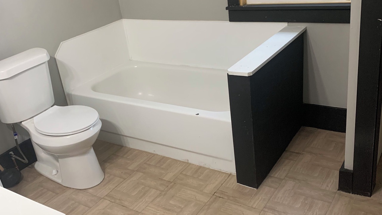 Photo of Bathroom in Niles