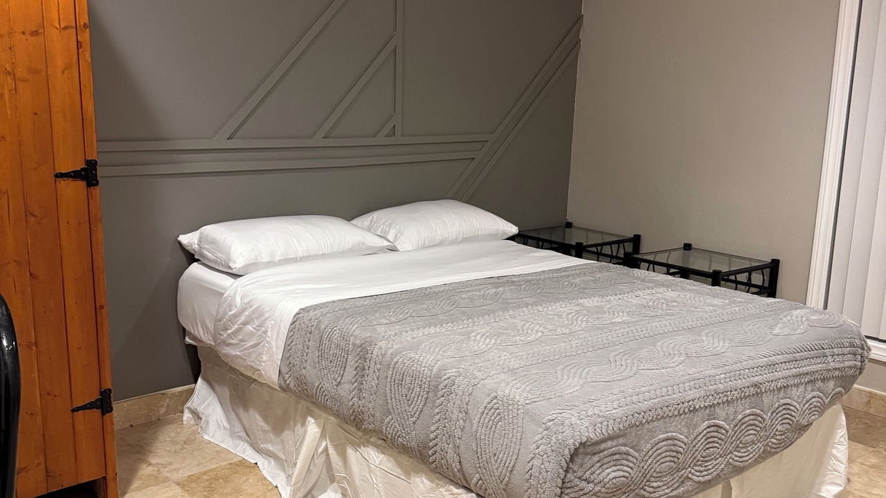 Photo of Bedroom in Lemon Grove
