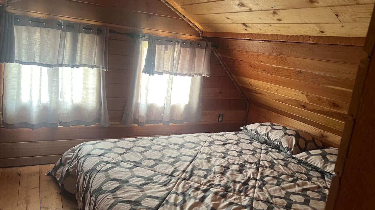 Photo of Bedroom in Hot Springs