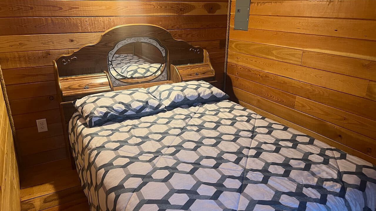 Photo of Bedroom in Hot Springs