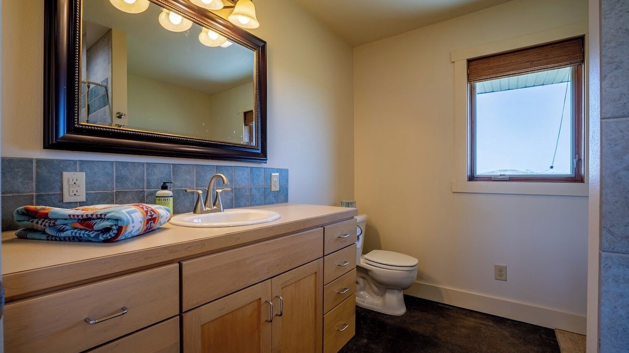 Photo of Bathroom in Powell
