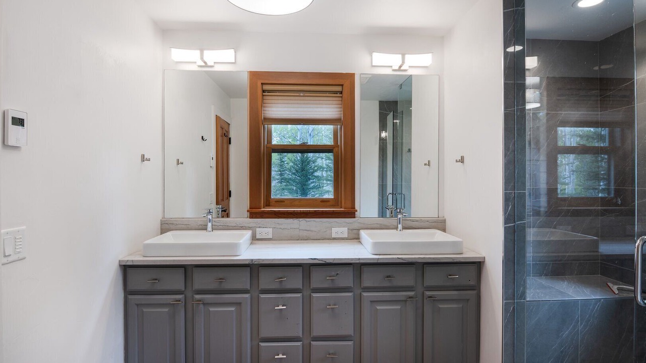 Photo of Bathroom in River Meadows