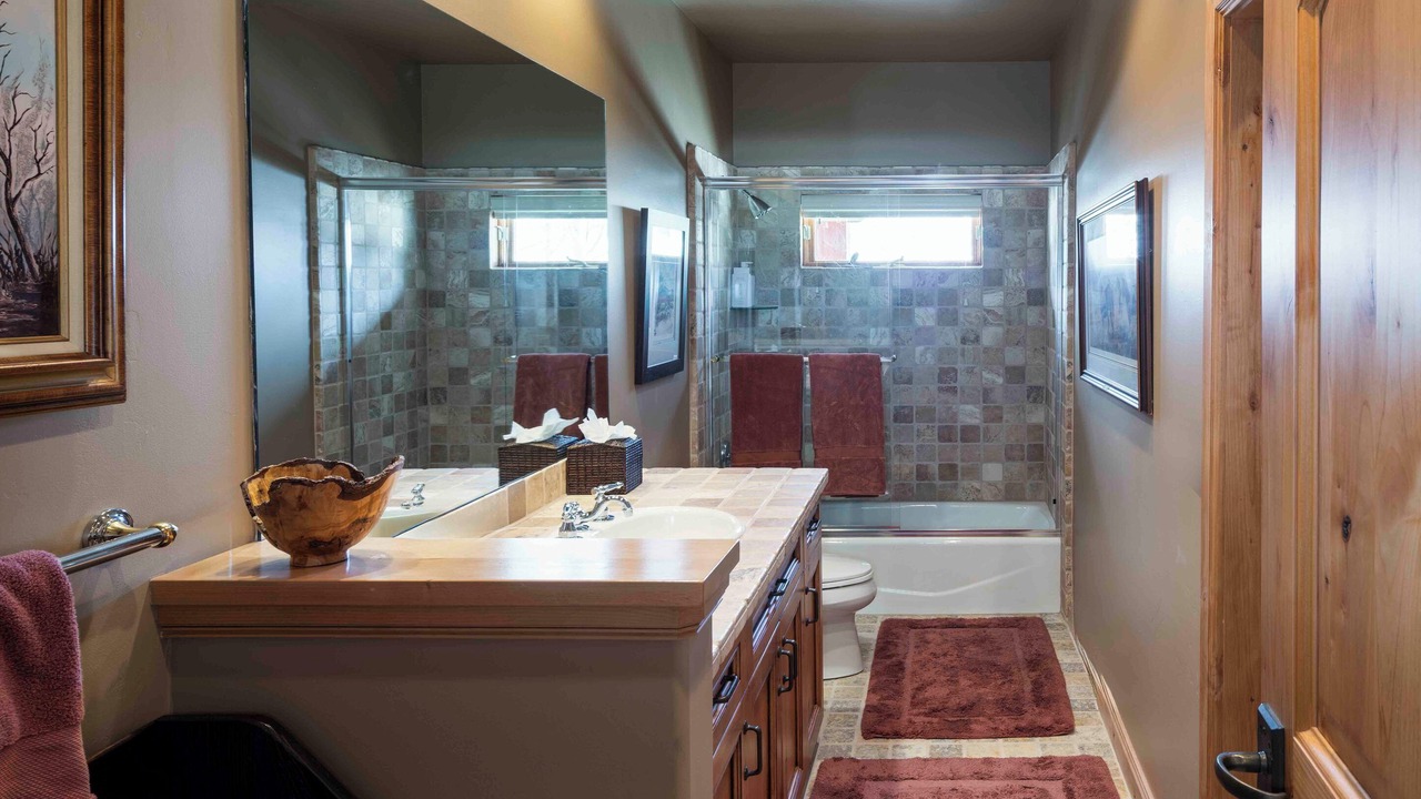 Photo of Bathroom in Elkhorn Village