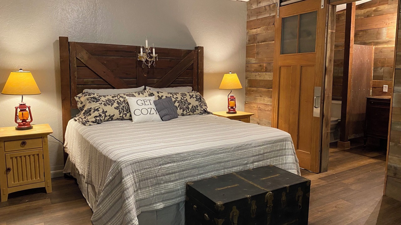 Photo of Bedroom in Heltonville