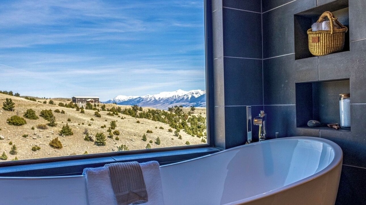 Photo of Bathroom in Emigrant