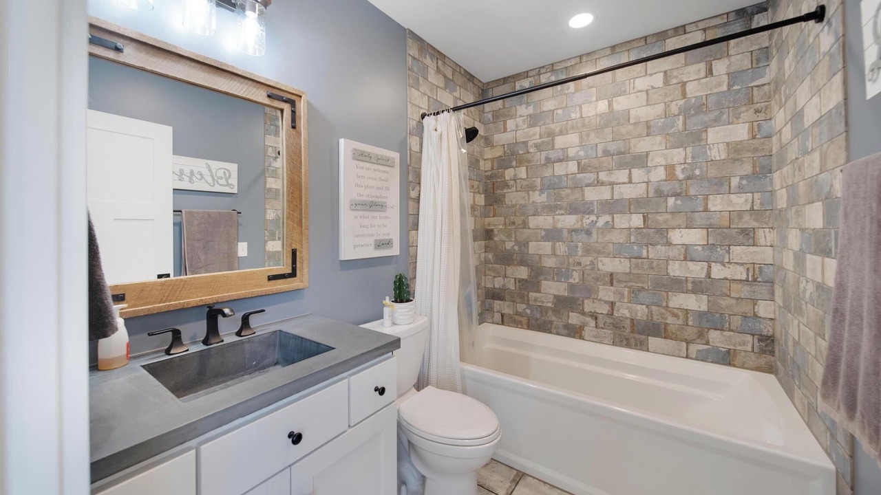 Photo of Bathroom in Plain City