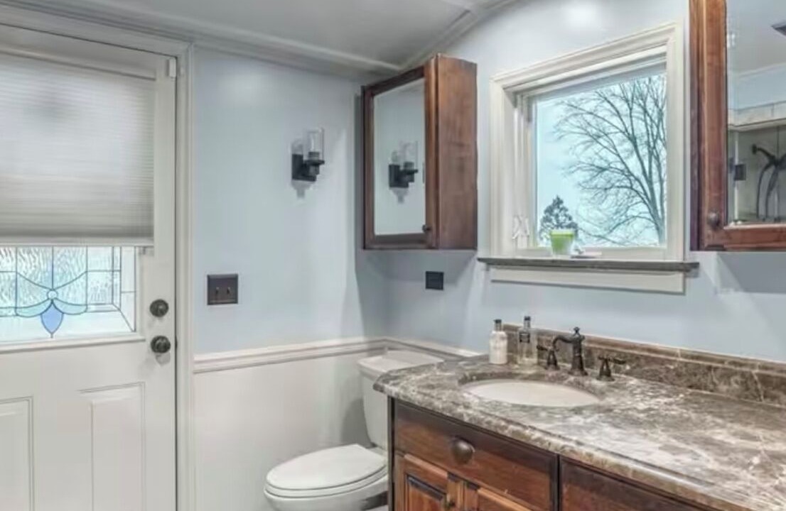 Photo of Bathroom in Blythewood