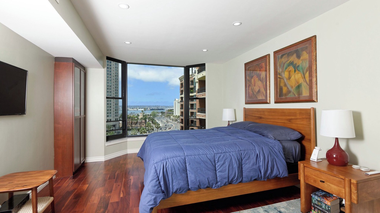 Photo of Bedroom in Downtown San Diego