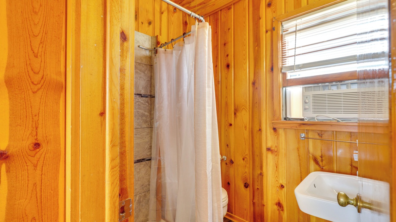 Photo of Bathroom in Spearfish