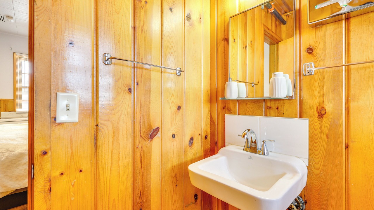 Photo of Bathroom in Spearfish