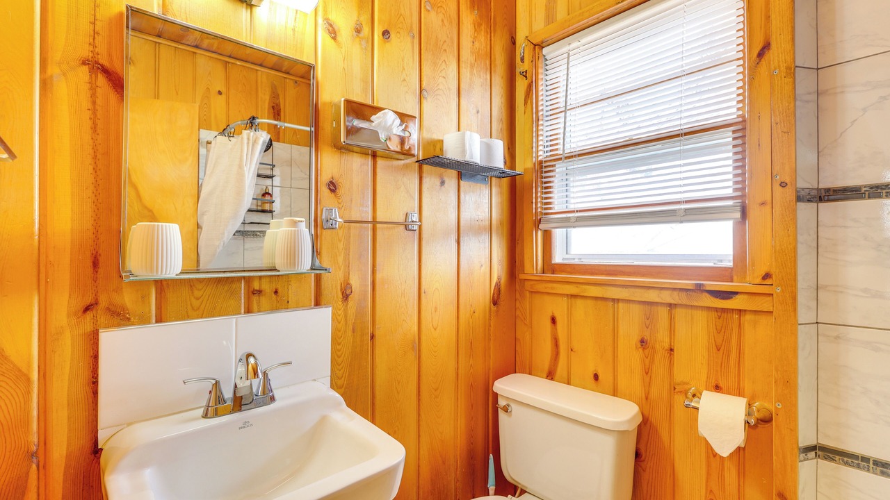 Photo of Bathroom in Spearfish