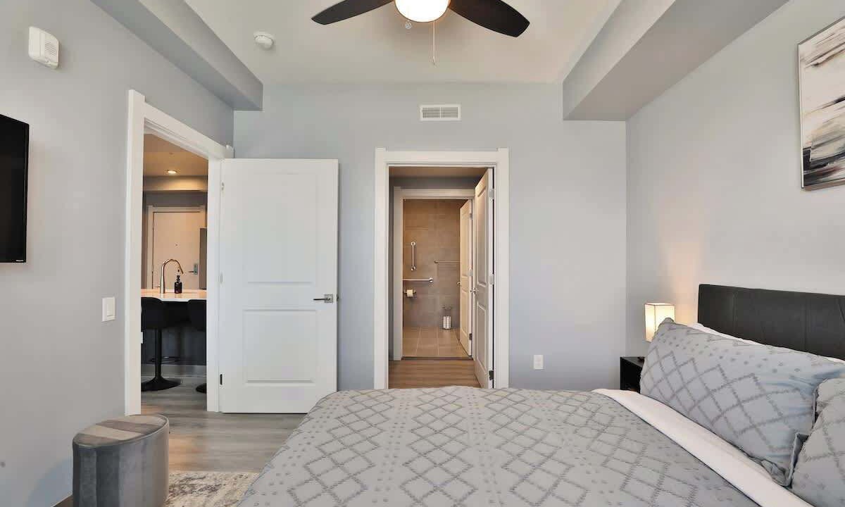 Photo of Bedroom in Old North Columbus