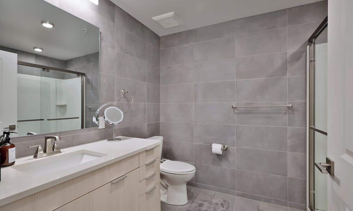 Photo of Bathroom in Old North Columbus