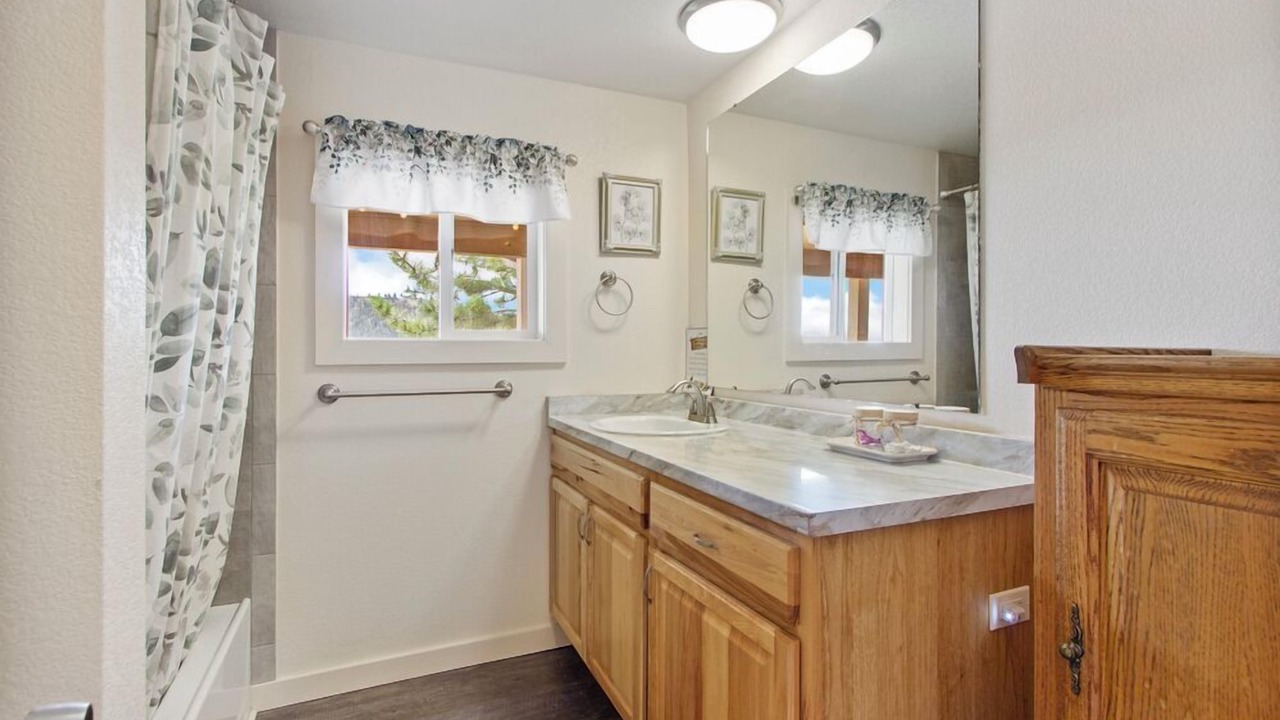 Photo of Bathroom in Glacier View Meadows