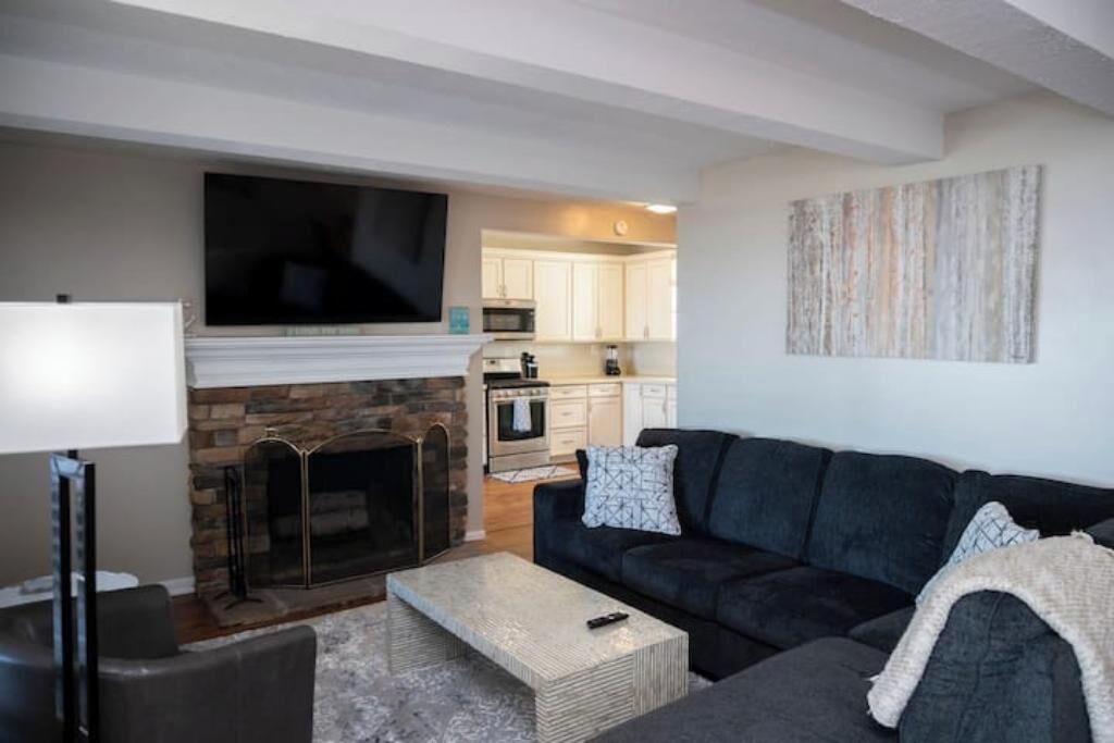 Photo of Livingroom in Vermilion