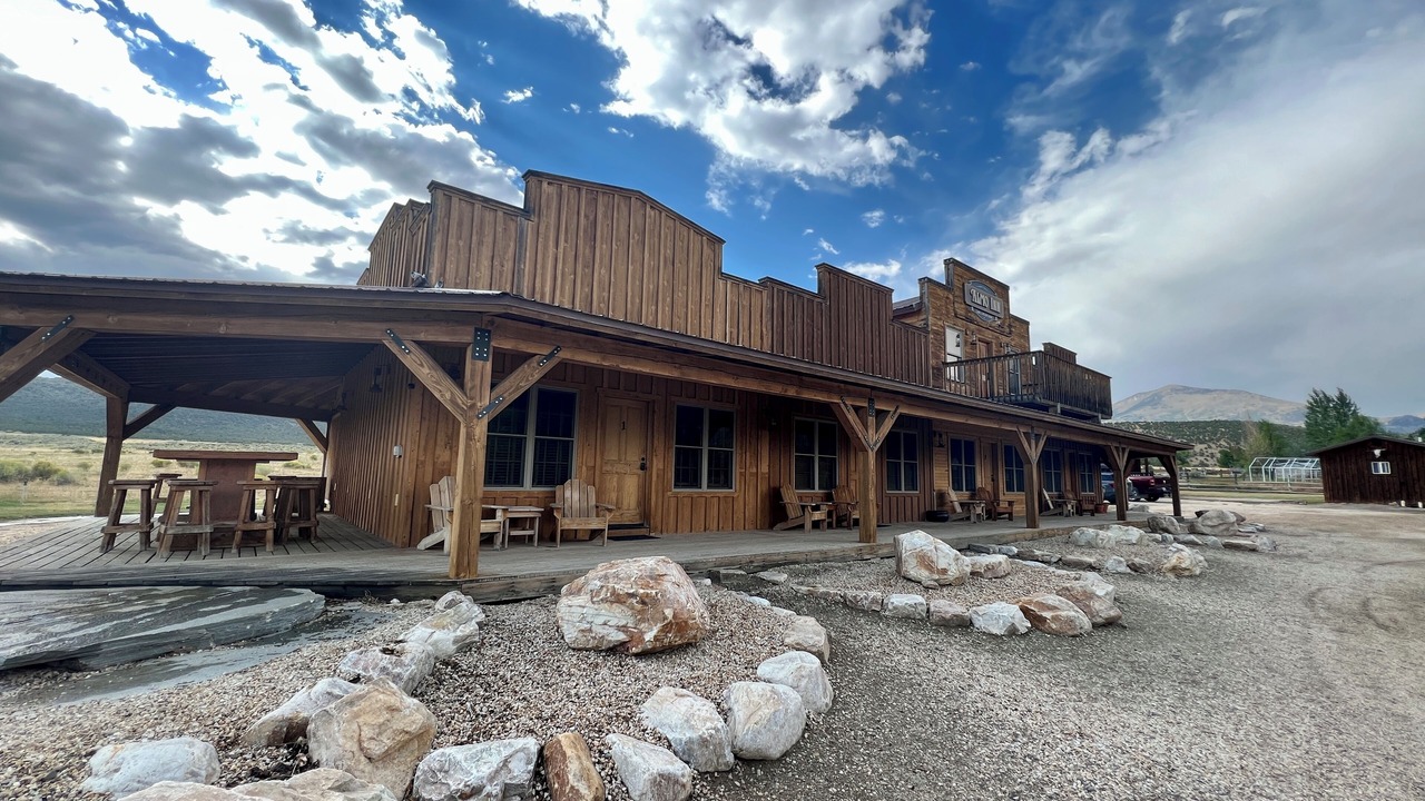 Photo of Outdoor in Almo