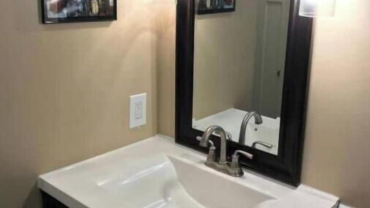 Photo of Bathroom in Kelleys Island