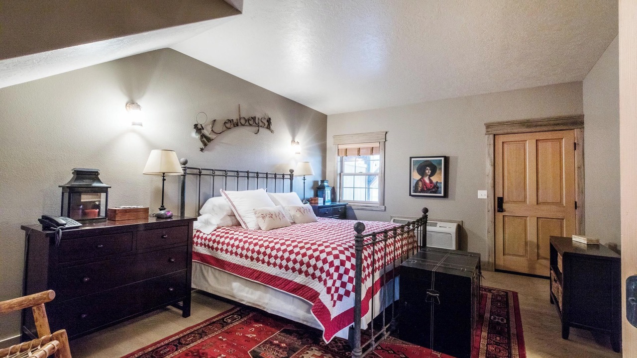 Photo of Bedroom in Almo