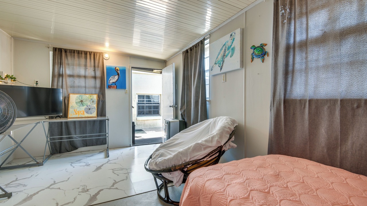 Photo of Bedroom in South Waterfront Park