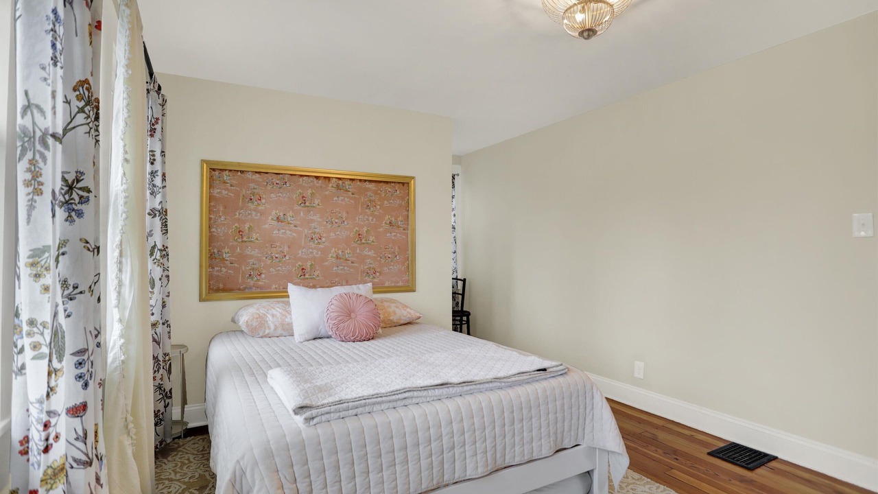 Photo of Bedroom in Noblesville