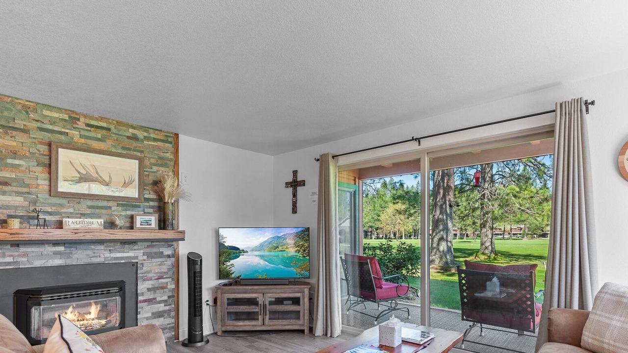 Photo of Livingroom in Rathdrum