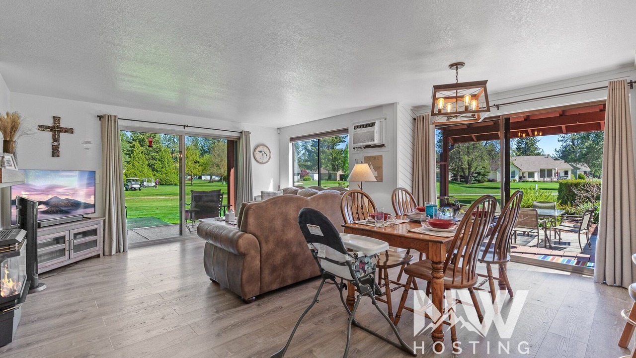 Photo of Livingroom in Rathdrum