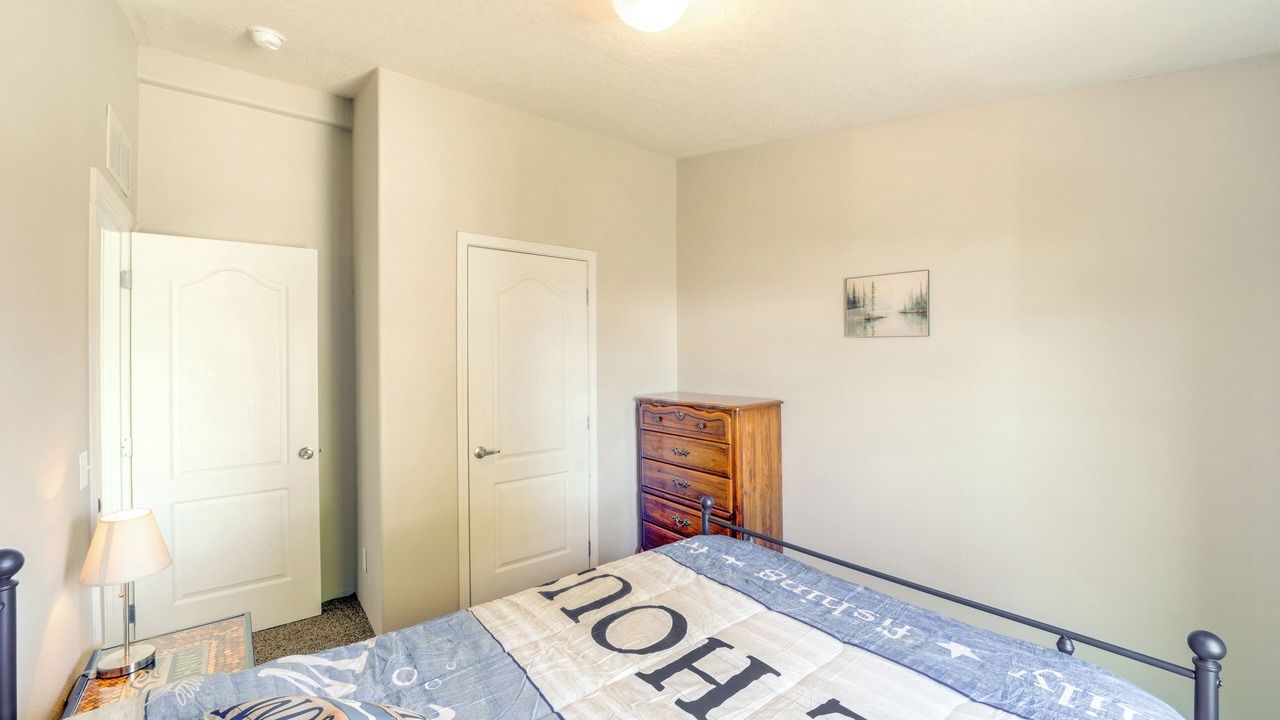 Photo of Bedroom in Coulee City