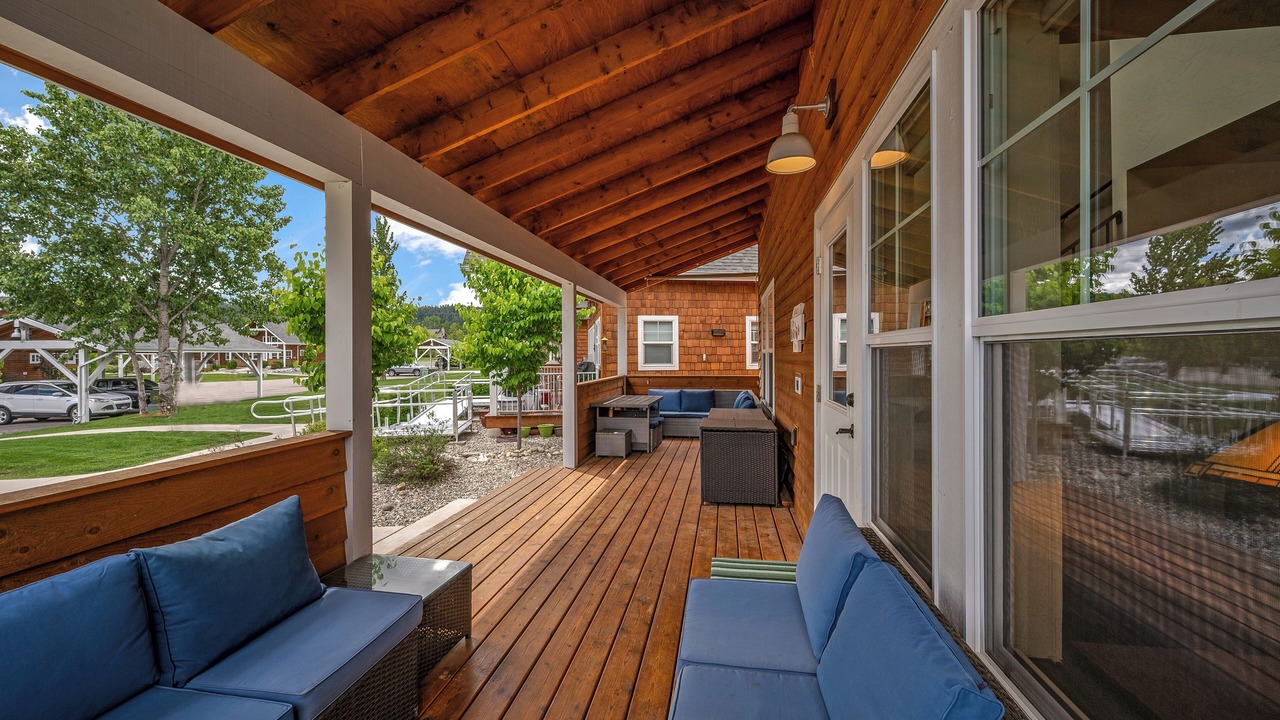 Photo of Patio Balcony in Dover Bay