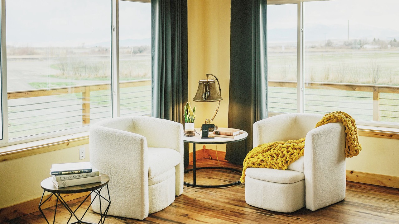 Photo of Livingroom in Whitehall