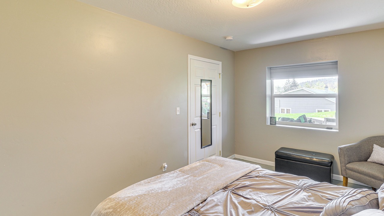 Photo of Bedroom in Eureka
