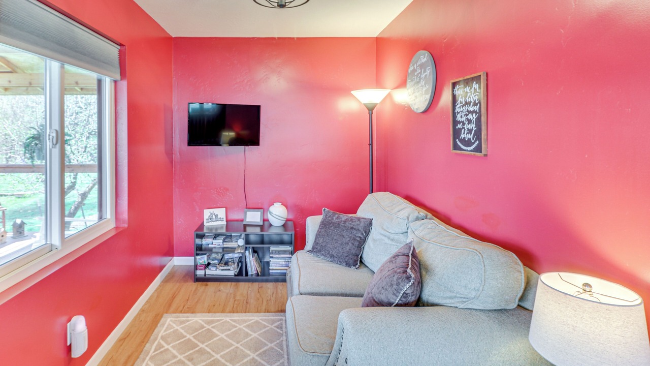 Photo of Livingroom in Eureka