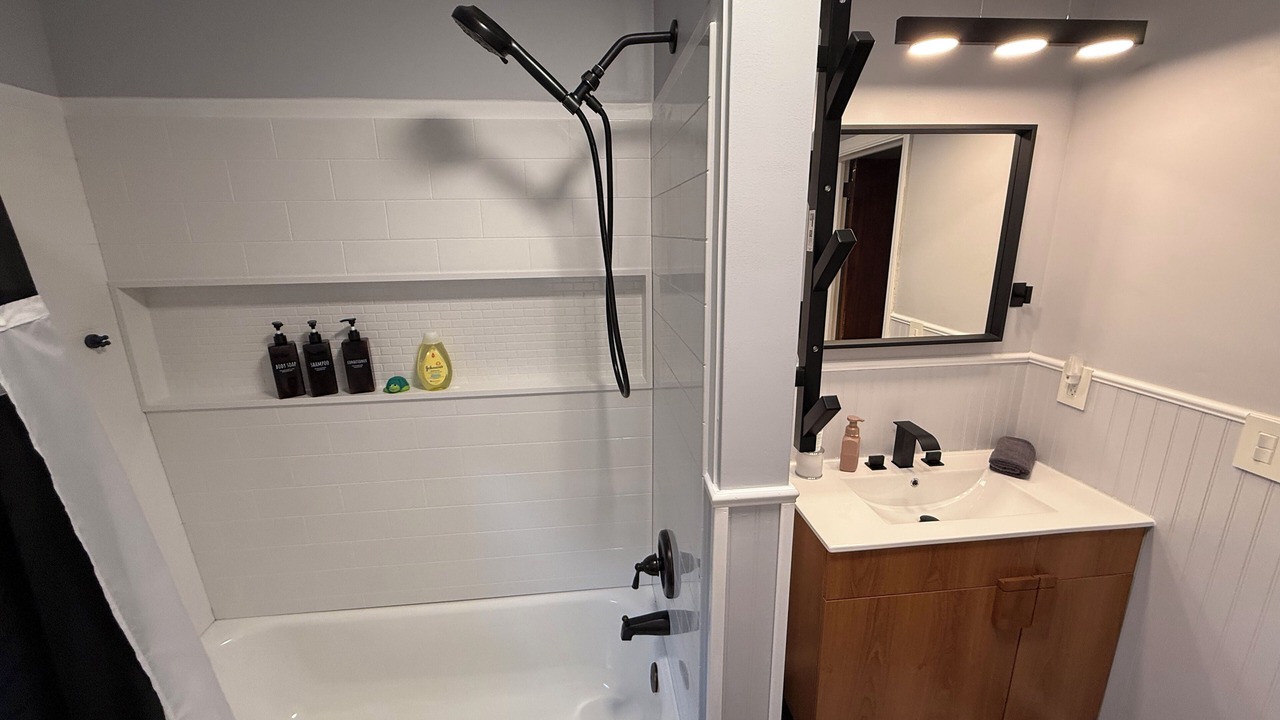 Photo of Bathroom in Boardman