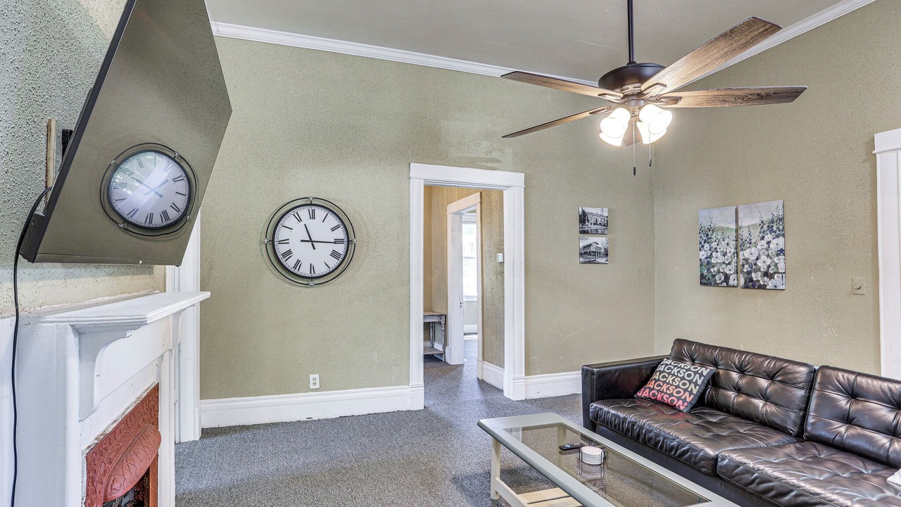Photo of Livingroom in Jackson