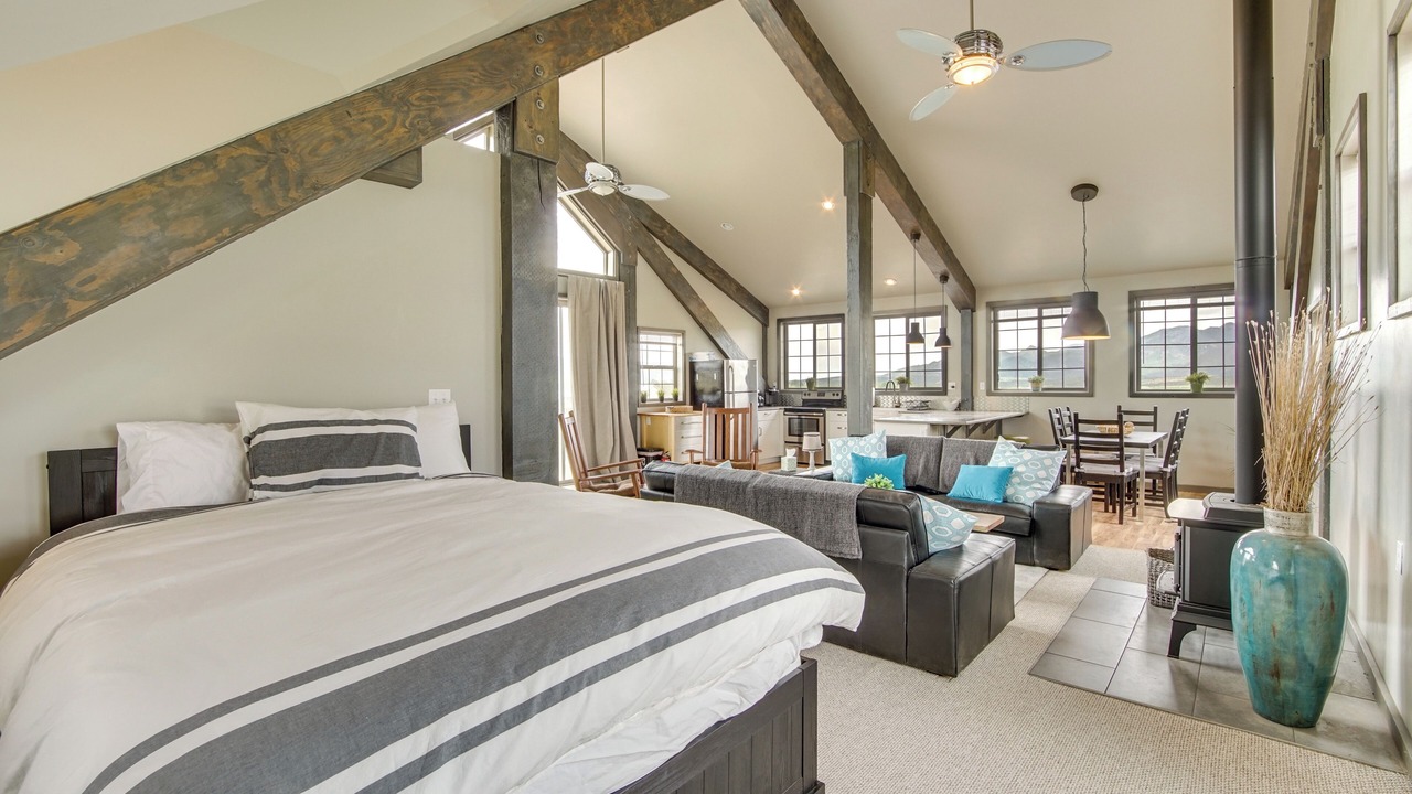 Photo of Bedroom in New Harmony