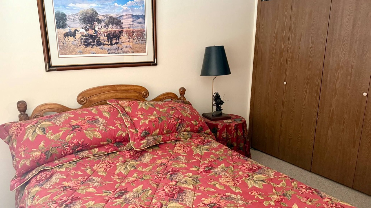 Photo of Bedroom in West Yellowstone