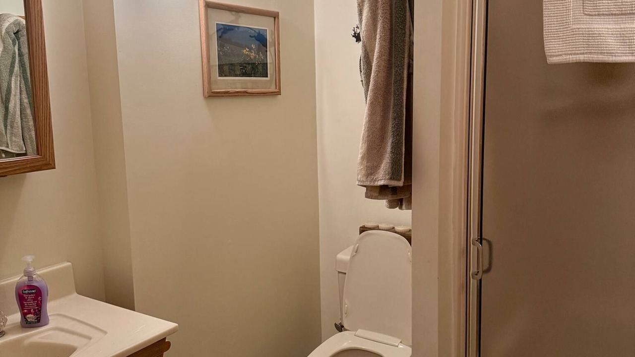 Photo of Bathroom in West Yellowstone