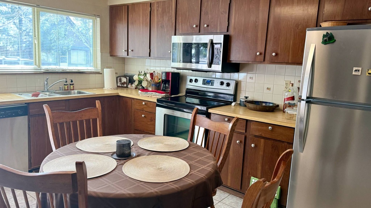 Photo of Kitchen in West Yellowstone