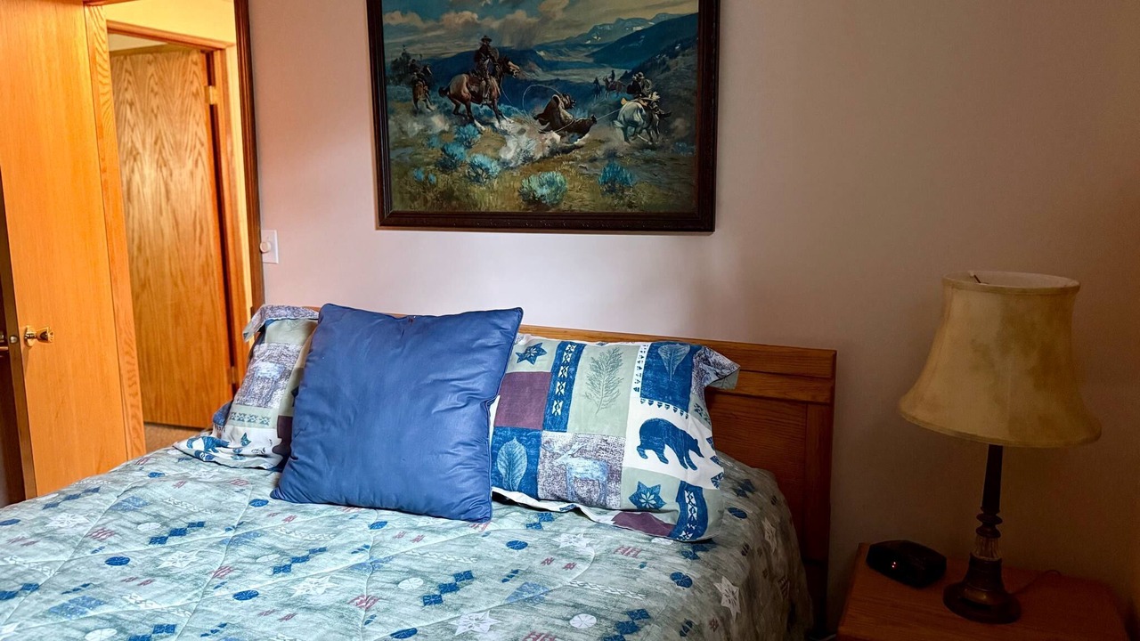 Photo of Bedroom in West Yellowstone