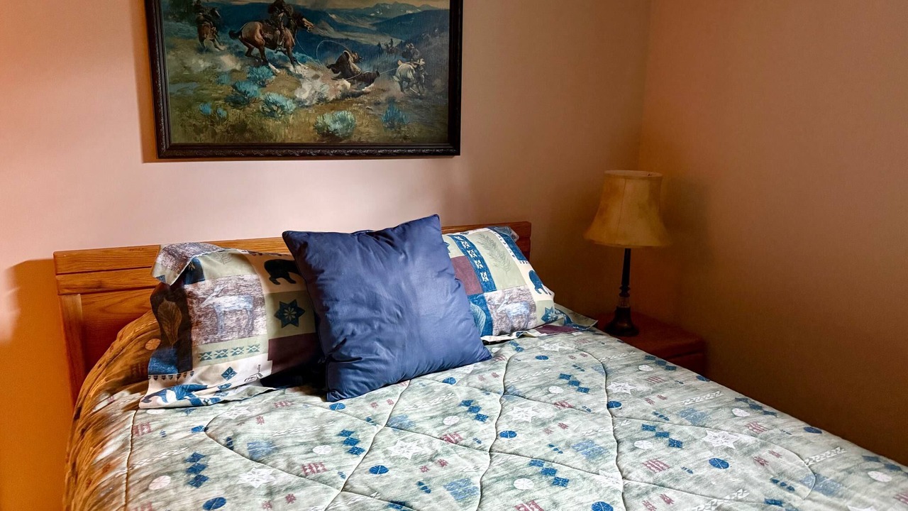Photo of Bedroom in West Yellowstone