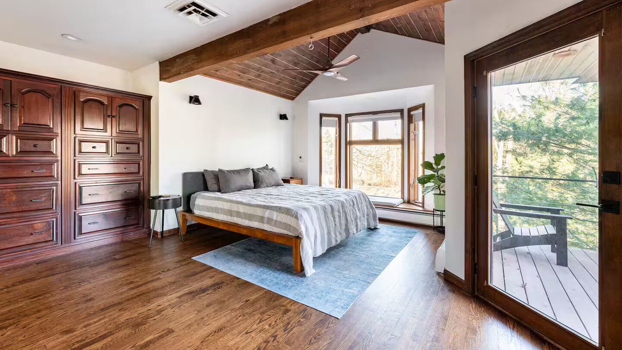 Photo of Bedroom in Jeffersonville